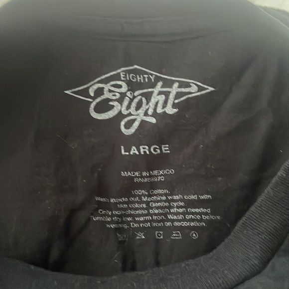 Eight eight ‘Savage’ tshirt - Picture 3 of 4